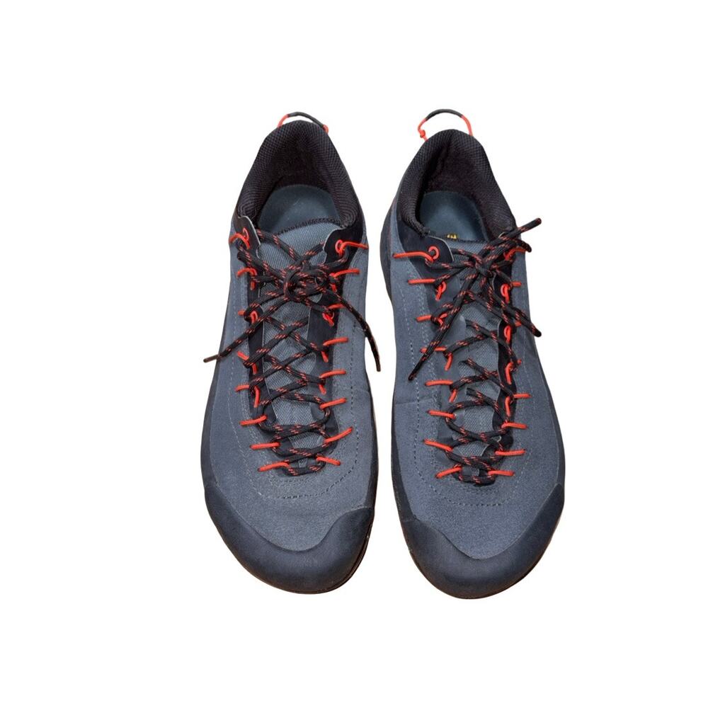 La Sportiva TX4 Evo Approach Shoes in Carbon/Cherry Tomato    Size: US 11.5